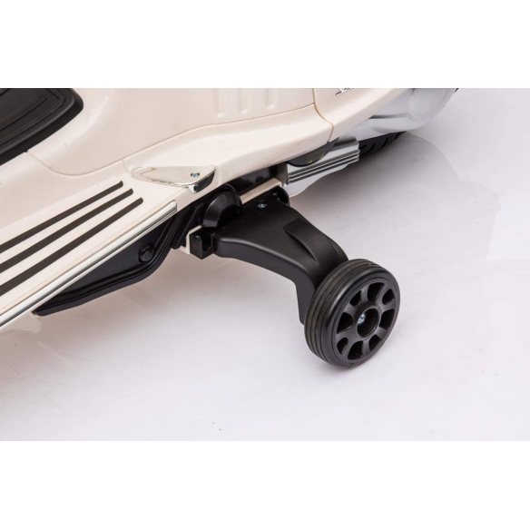 Vespa Piaggio 946 elettrica 12 volts per bambini dai 3 anni in su